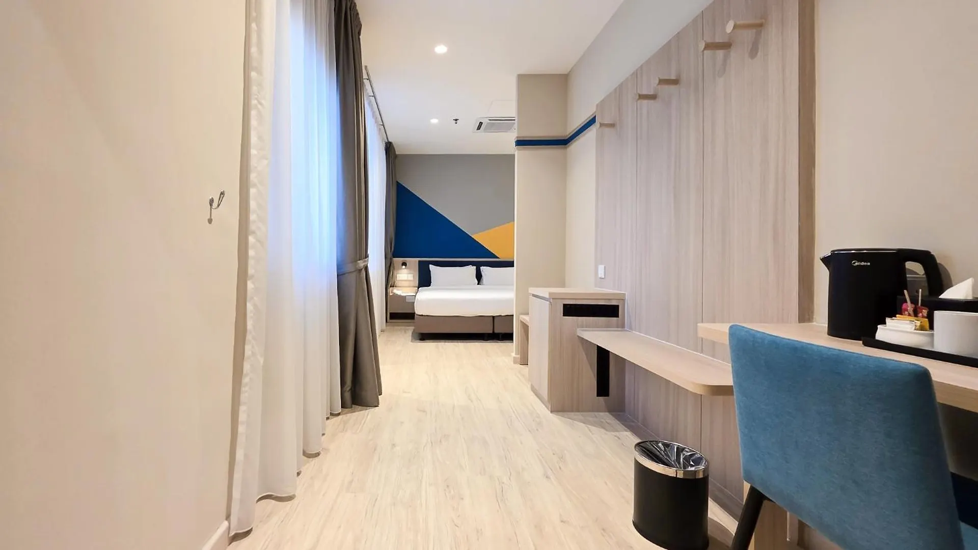 ***  Fives Hotel Meldrum ジョホールバル マレーシア