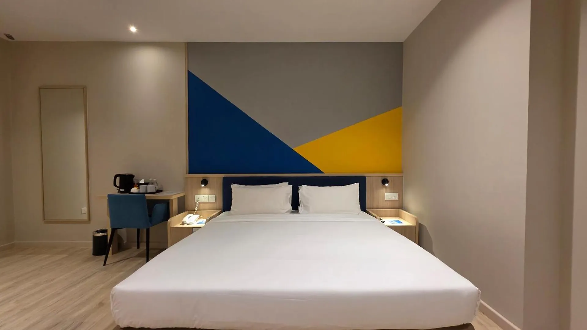 Fives Hotel Meldrum ジョホールバル