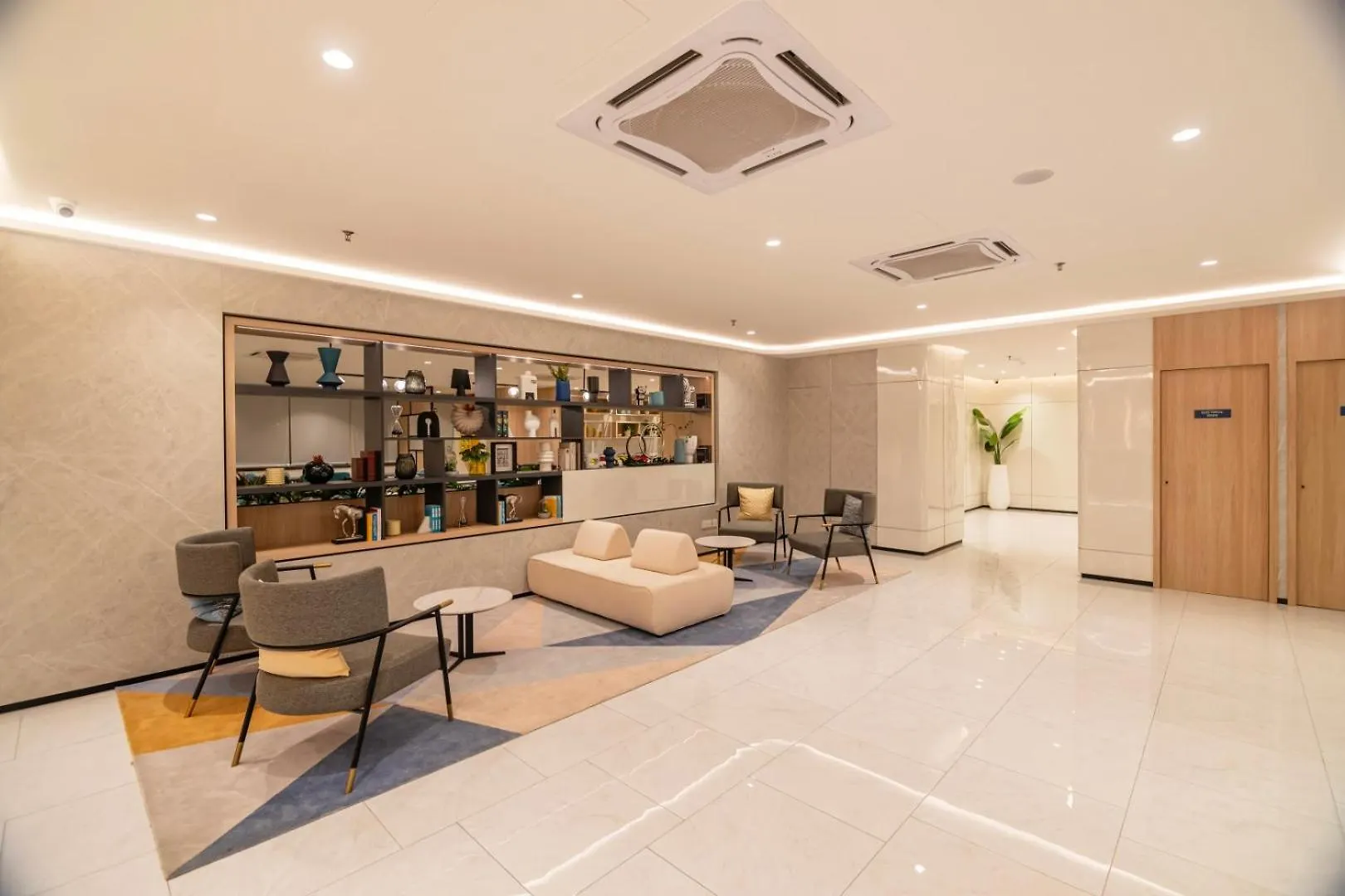 Fives Hotel Meldrum Johor Bahru