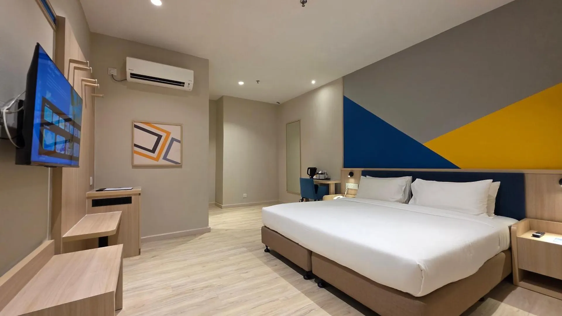 Fives Hotel Meldrum Johor Bahru